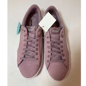 PUMA LADIES VICKY CLASSIC SUEDE SHOES SIZE: 8 COLOR: ELDERBERRY New With Box